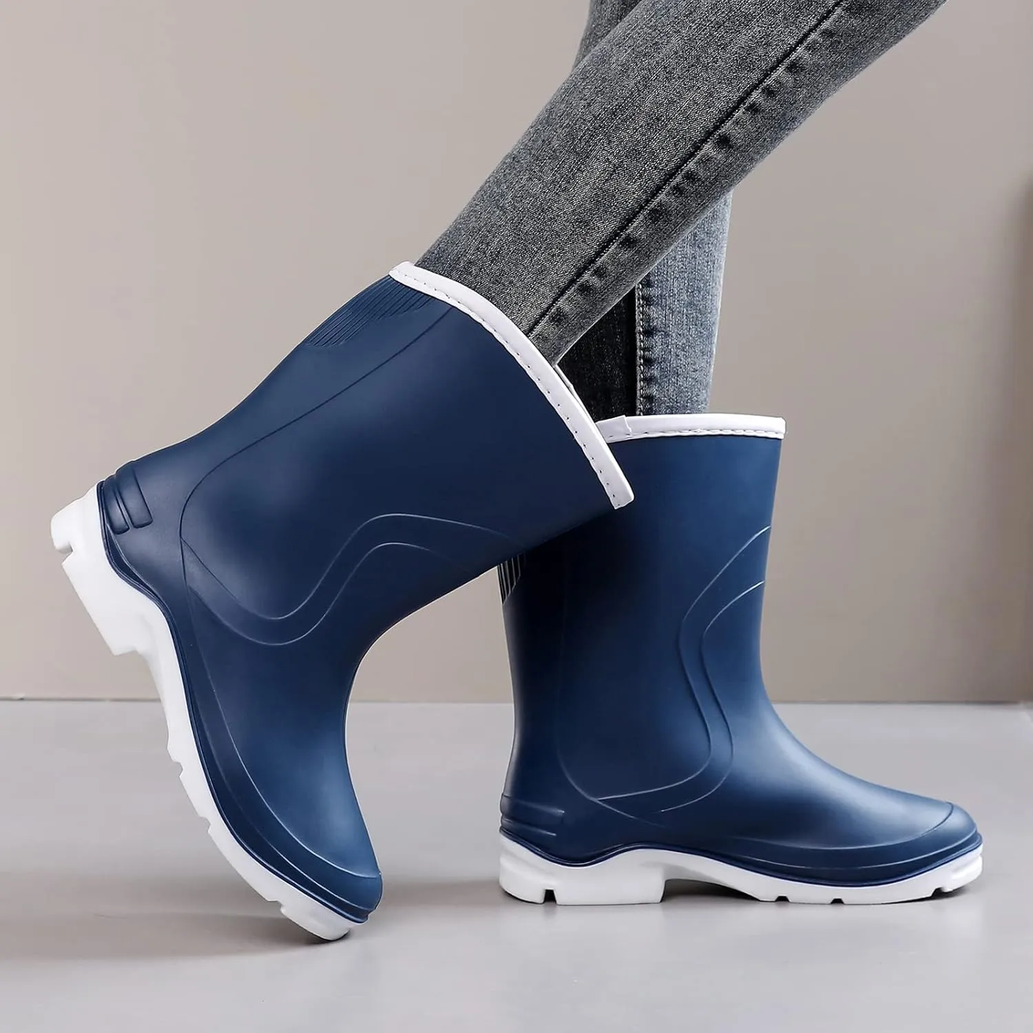 Rain Boots for WomenWaterproof Garden Rubber Boots, Non-slip Width Mid-Calf Comfort Short Boots, Ankle Rainboots Boots, Lightweight Platform Mud Boots Water Shoes for Outdoor Working Fishing