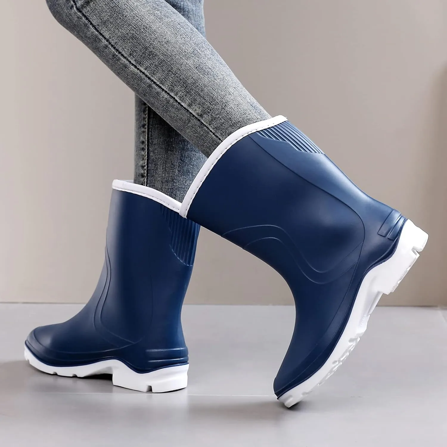 Rain Boots for WomenWaterproof Garden Rubber Boots, Non-slip Width Mid-Calf Comfort Short Boots, Ankle Rainboots Boots, Lightweight Platform Mud Boots Water Shoes for Outdoor Working Fishing