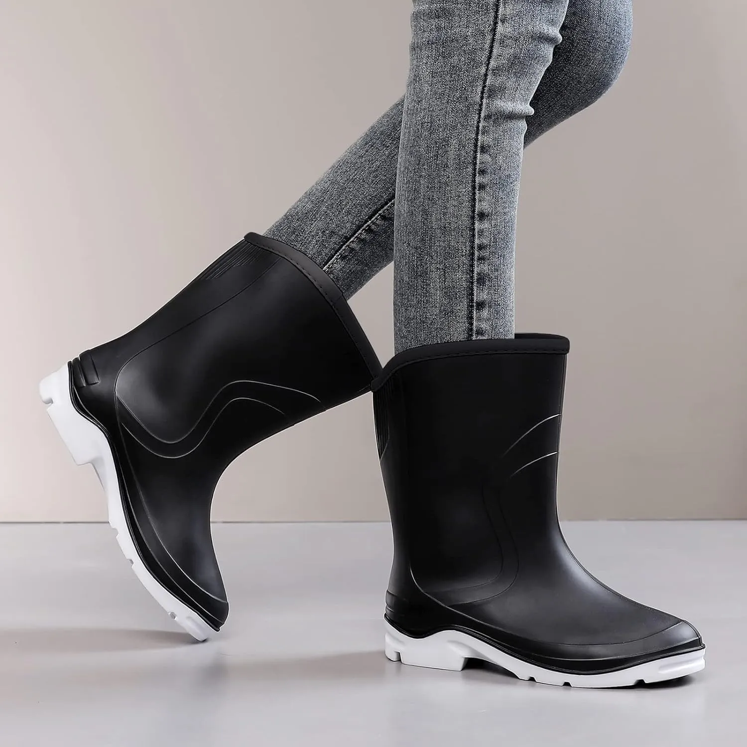 Rain Boots for WomenWaterproof Garden Rubber Boots, Non-slip Width Mid-Calf Comfort Short Boots, Ankle Rainboots Boots, Lightweight Platform Mud Boots Water Shoes for Outdoor Working Fishing