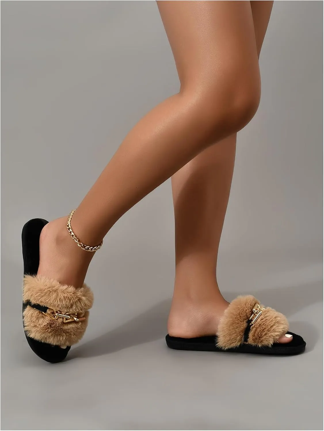 Verdusa Women's Fuzzy Slippers Cozy Plush Home Slippers Chain Decor Furry Open Toe House Shoes